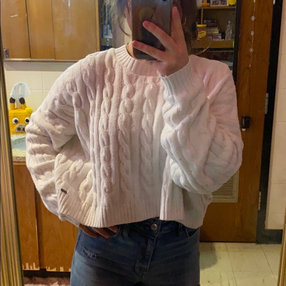 HOLLISTER Crop sweater